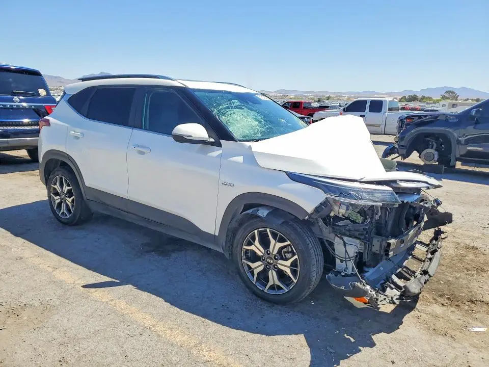 2021 KIA SELTOS EX  