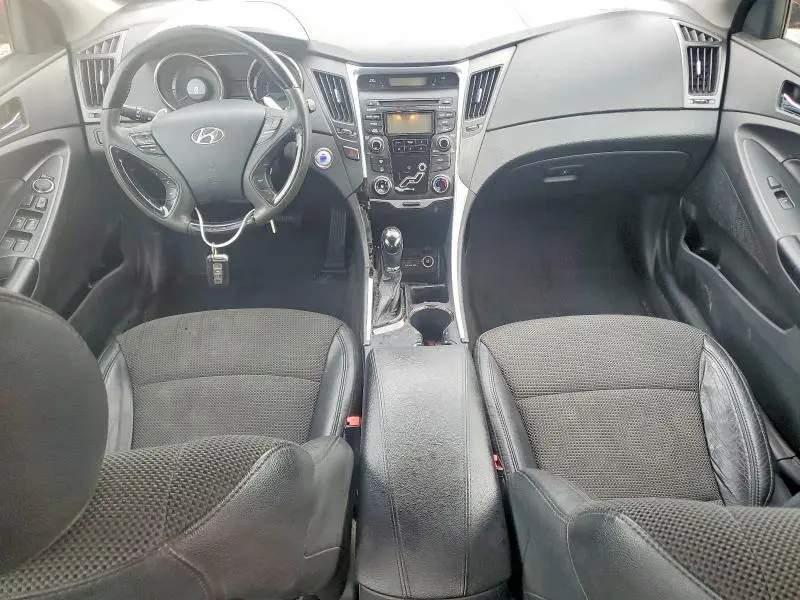 2012 HYUNDAI SONATA SE  