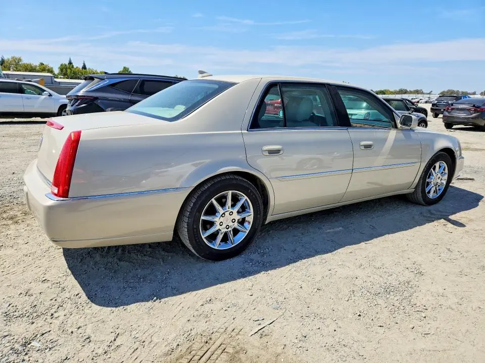 2010 CADILLAC DTS LIVERY  