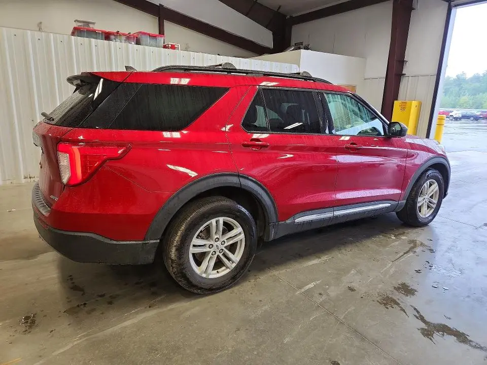 2021 FORD EXPLORER XLT  