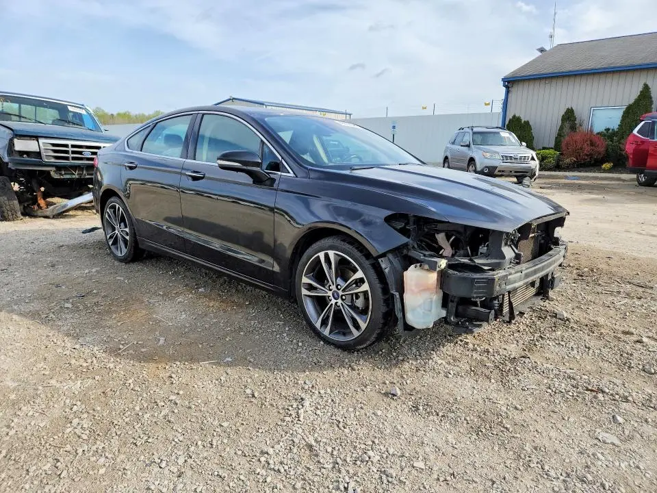 2020 FORD FUSION TITANIUM  