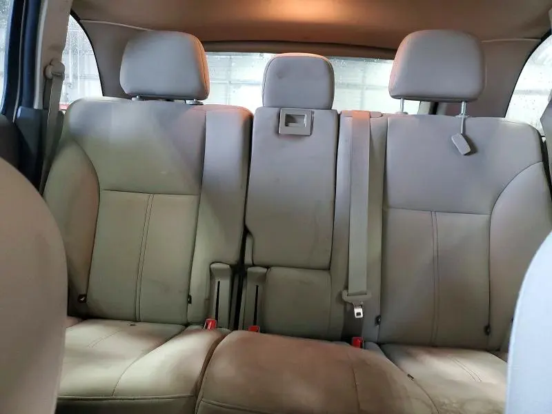2011 FORD EDGE SE  