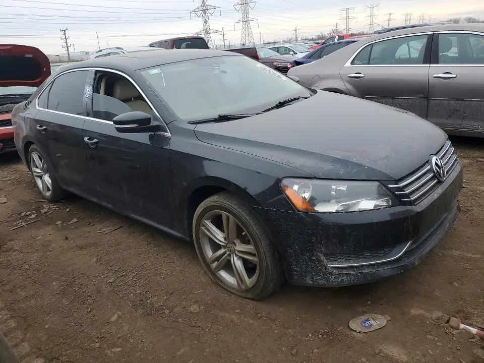 2014 VOLKSWAGEN PASSAT SE  