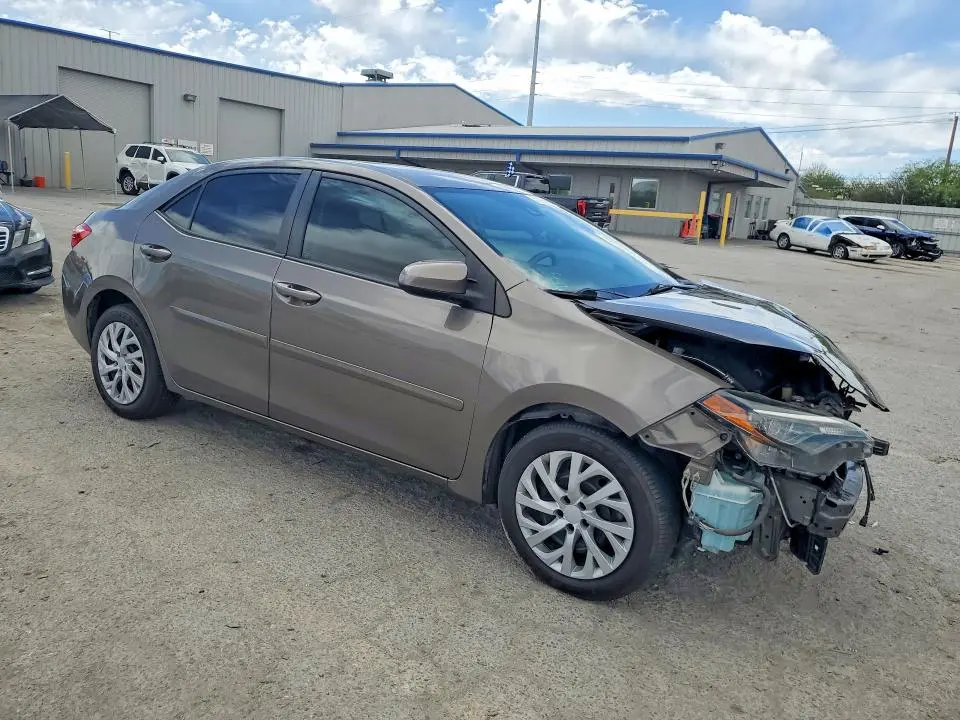 2018 TOYOTA COROLLA LE  