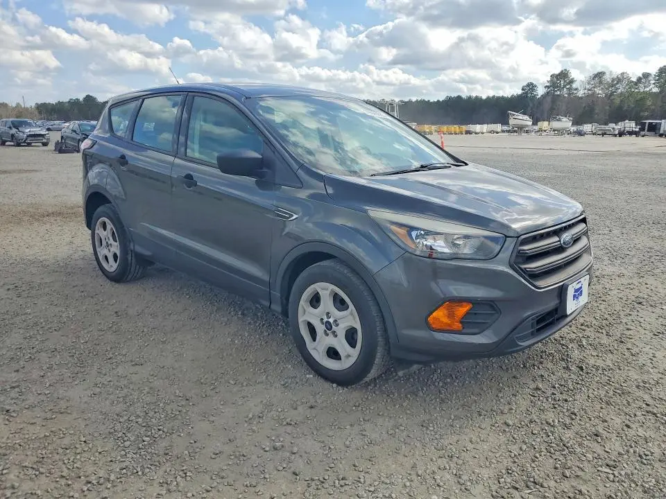 2018 FORD ESCAPE S  
