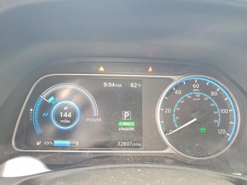 2020 NISSAN LEAF SV PLUS  