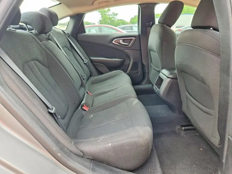 2017 CHRYSLER 200 LX  