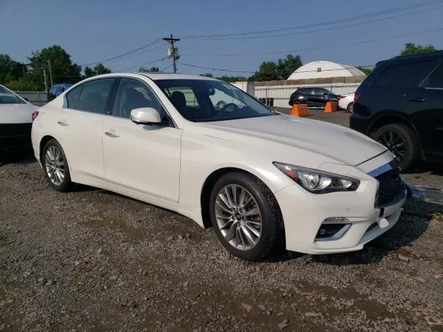 2023 INFINITI Q50 LUXE  
