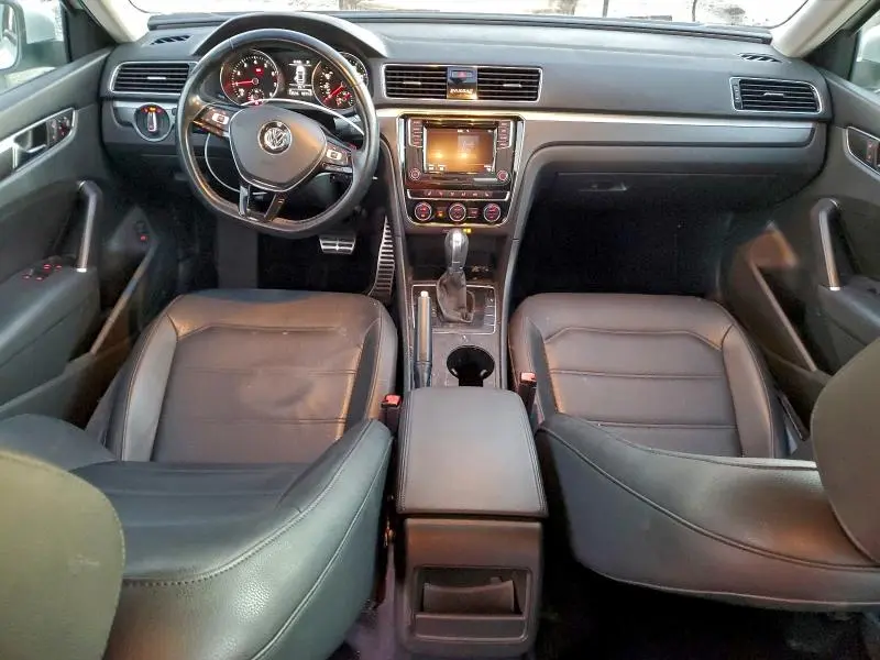 2018 VOLKSWAGEN PASSAT S  