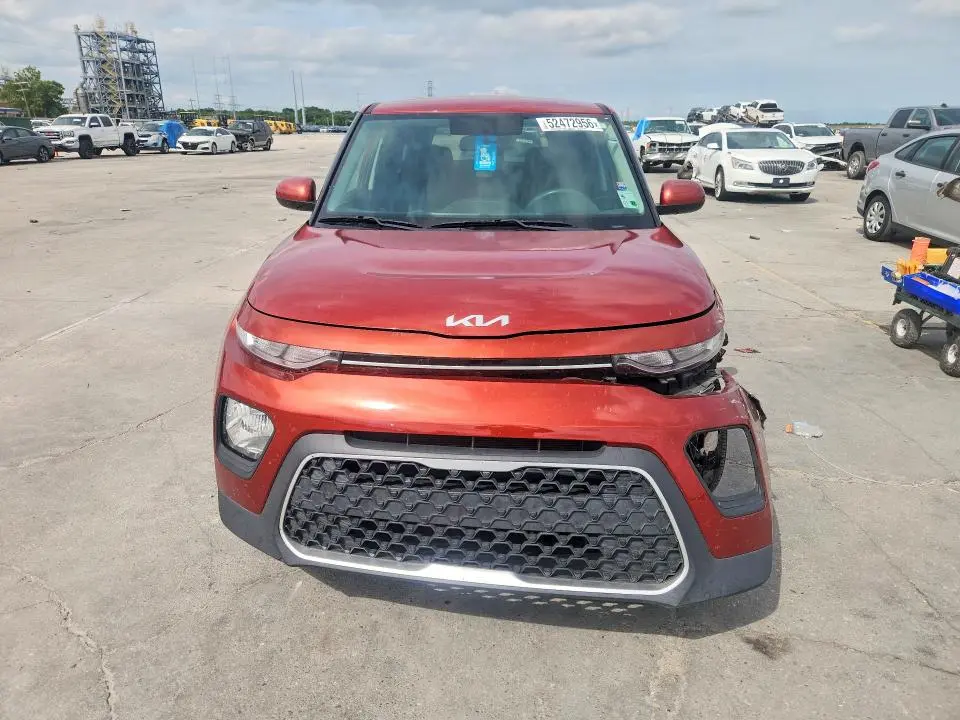 2022 KIA SOUL LX  