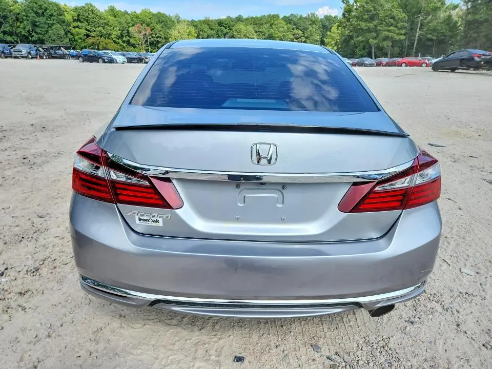 2017 HONDA ACCORD LX  