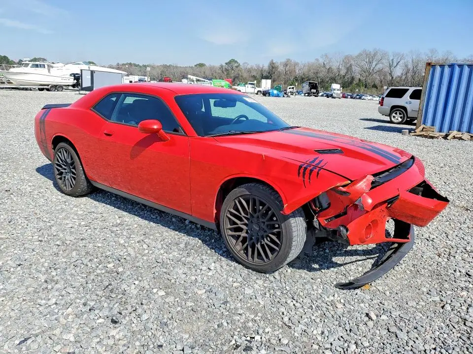 2016 DODGE CHALLENGER SXT  