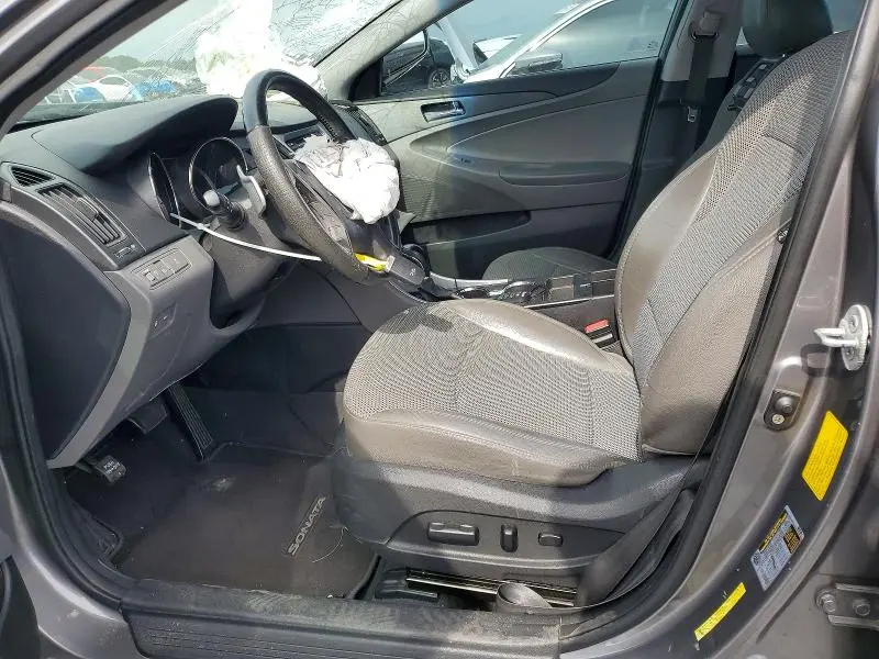 2011 HYUNDAI SONATA SE  