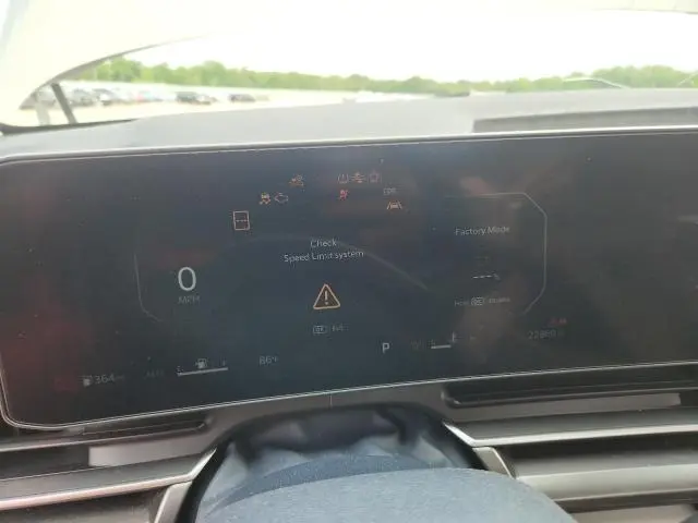 2025 KIA CARNIVAL SX  