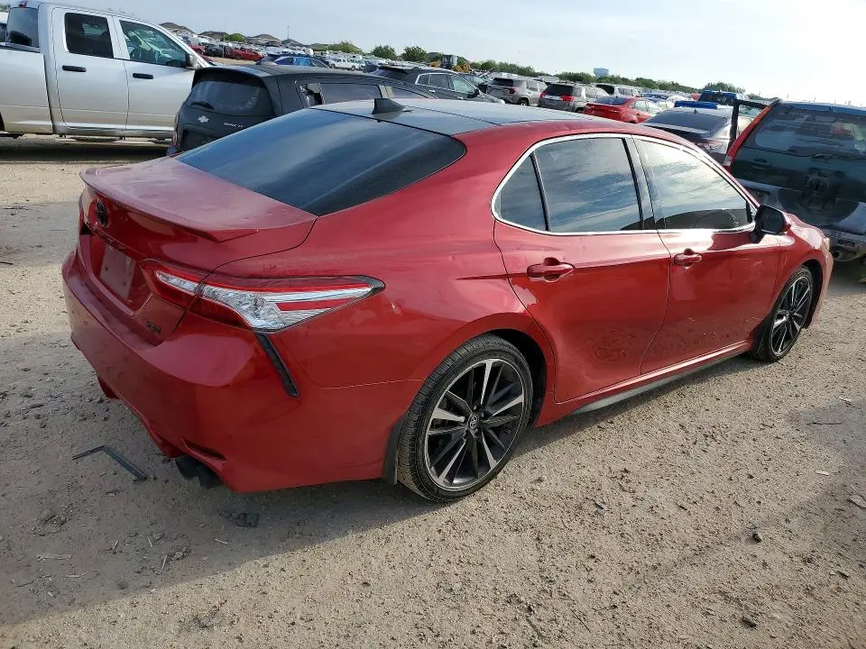 2020 TOYOTA CAMRY XSE  