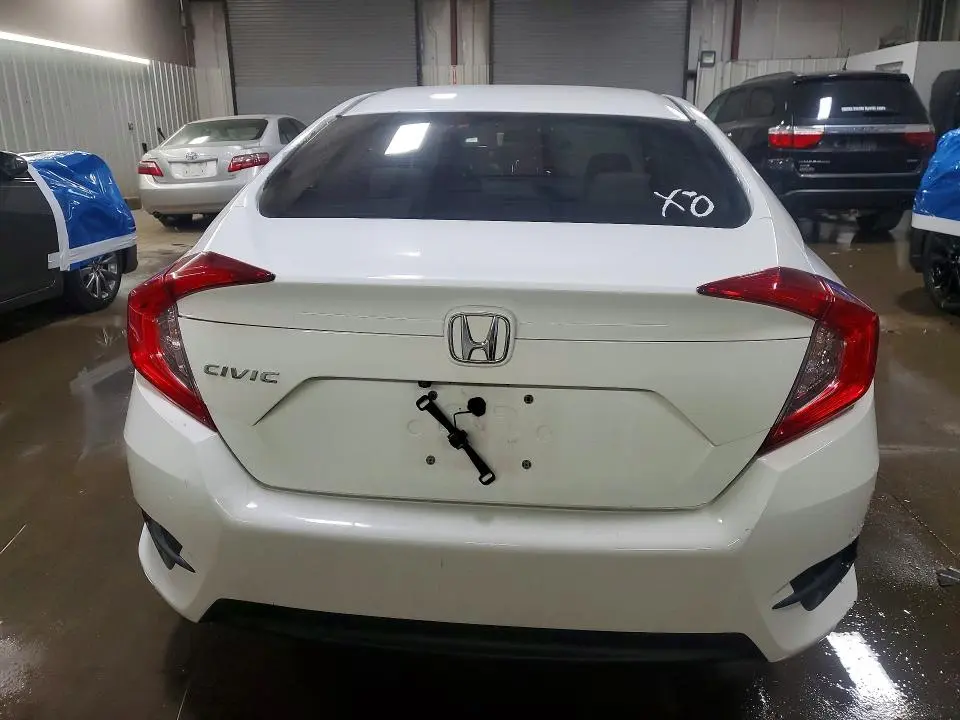 2016 HONDA CIVIC LX  