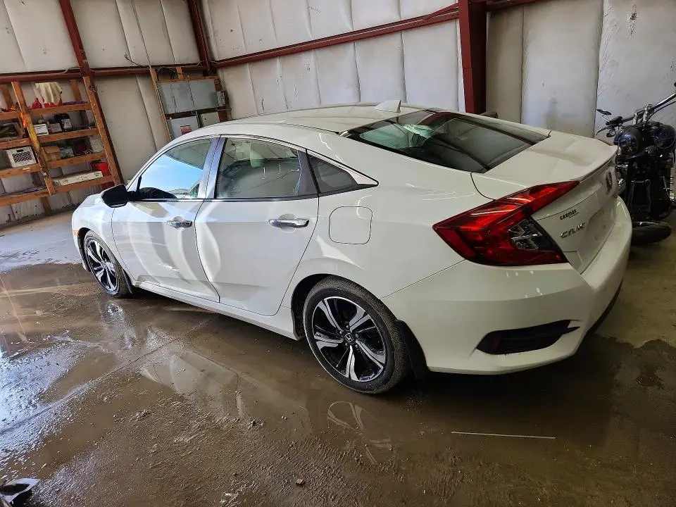 2018 HONDA CIVIC TOURING  