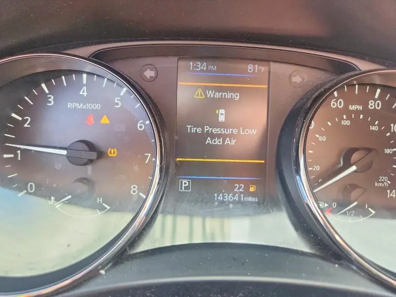 2018 NISSAN ROGUE SV  