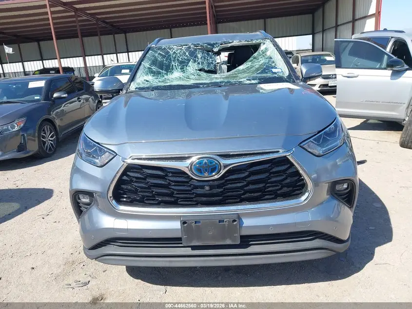 2022 TOYOTA HIGHLANDER HYBRID LIMITED