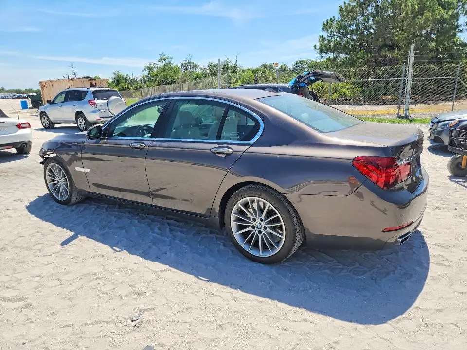 2015 BMW 750 I  