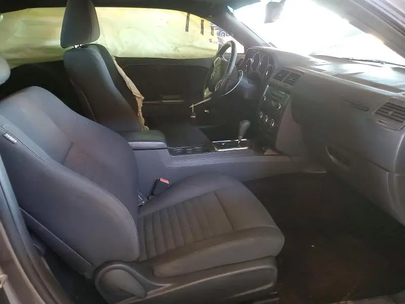 2013 DODGE CHALLENGER SXT  