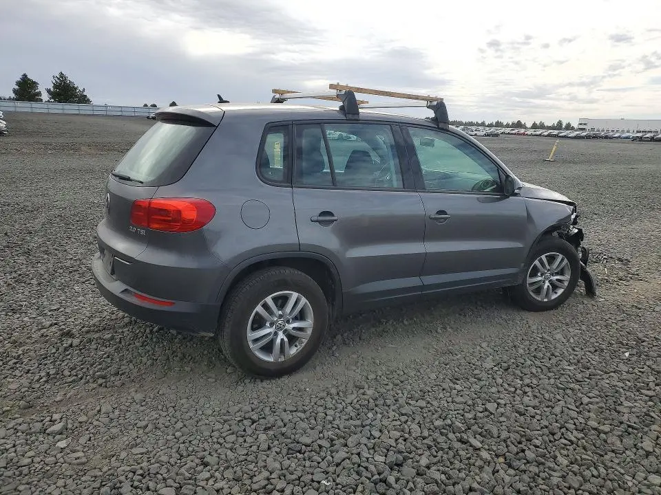 2012 VOLKSWAGEN TIGUAN S  