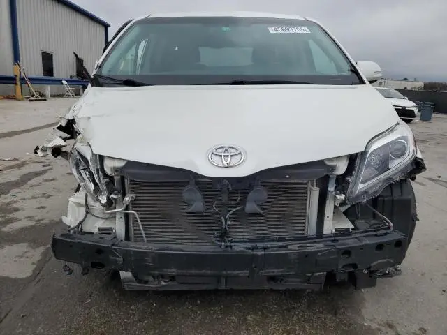 2015 TOYOTA SIENNA XLE  