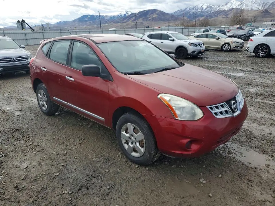 2013 NISSAN ROGUE S  
