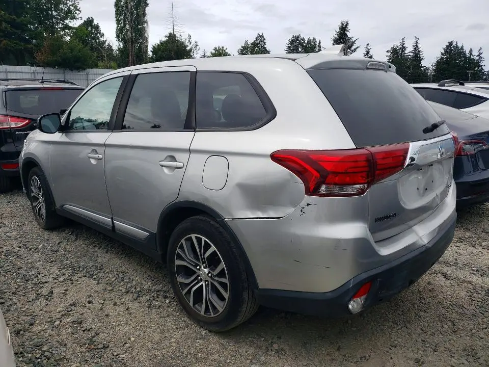 2018 MITSUBISHI OUTLANDER ES  