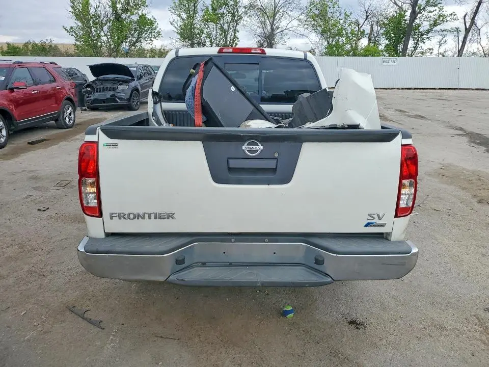 2017 NISSAN FRONTIER SV  