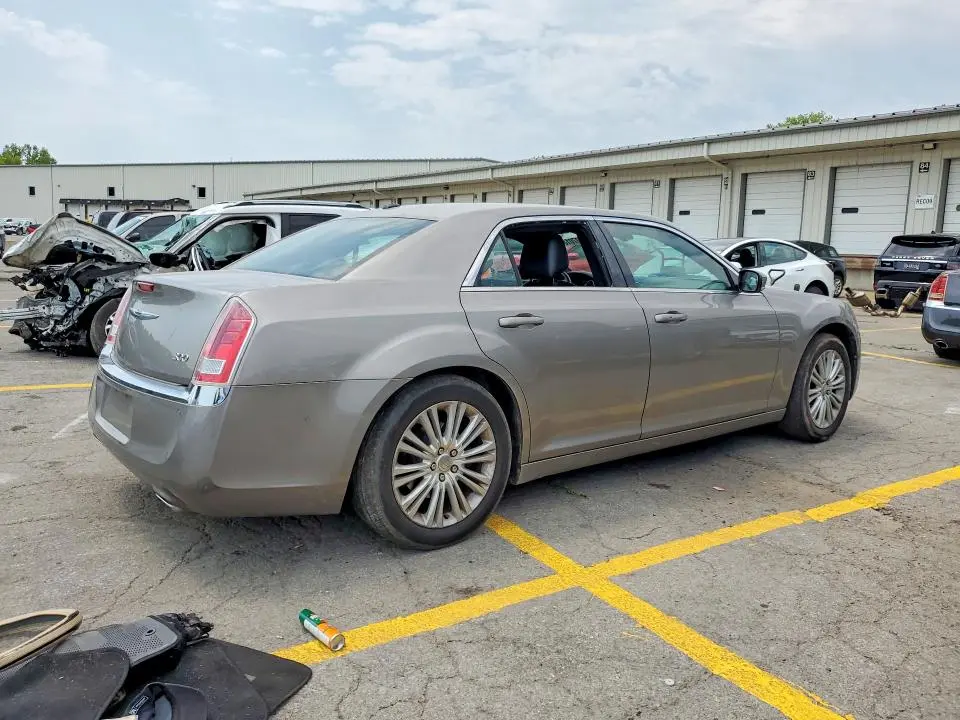 2014 CHRY 300   