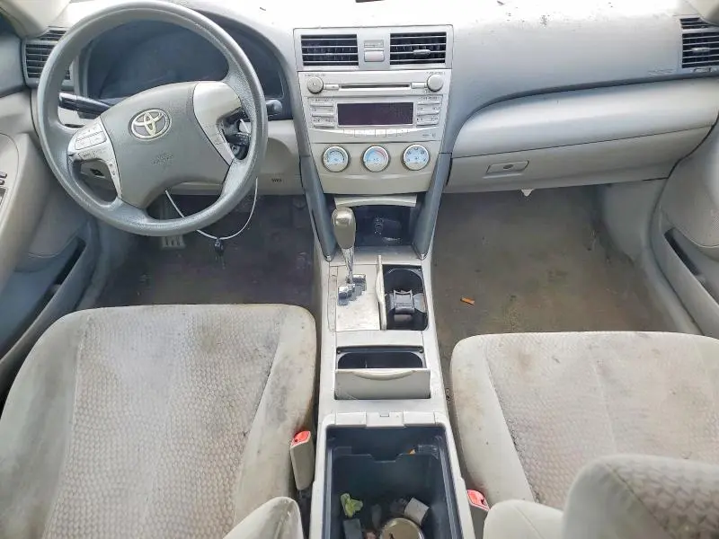 2010 TOYOTA CAMRY LE  