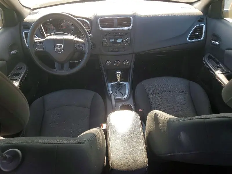 2013 DODGE AVENGER SE  