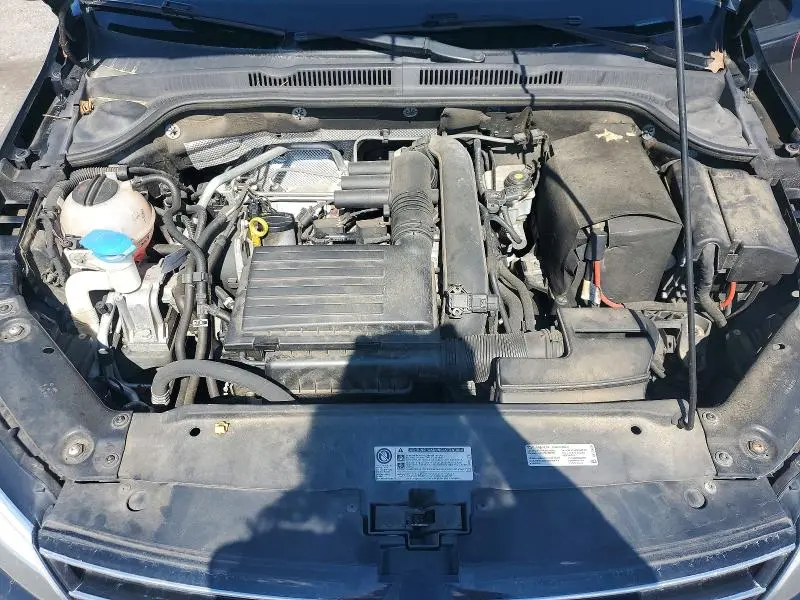 2016 VOLKSWAGEN JETTA SE  