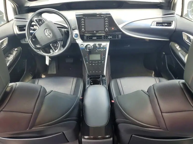 2018 TOYOTA MIRAI BASE  