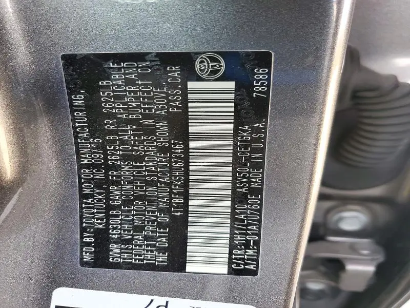 2017 TOYOTA CAMRY XLE  