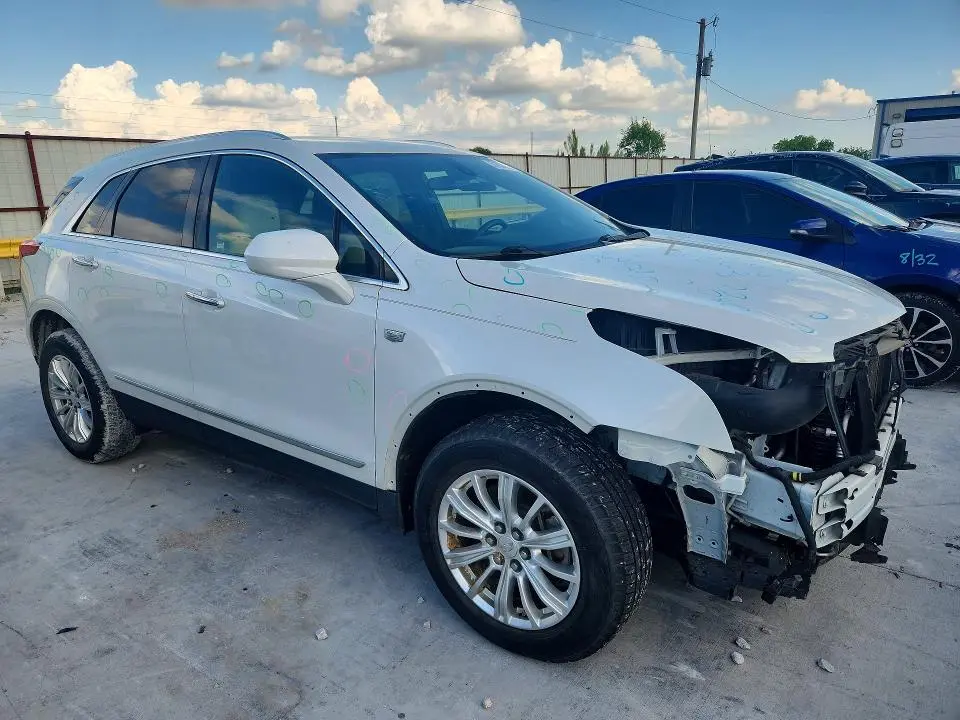 2018 CADILLAC XT5   