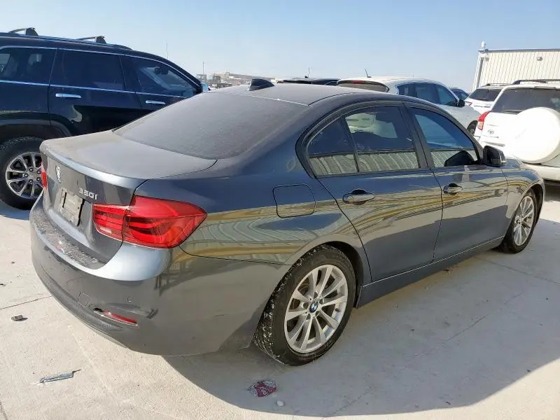 2017 BMW 320 I  