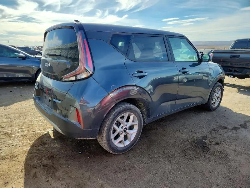 2024 KIA SOUL LX  