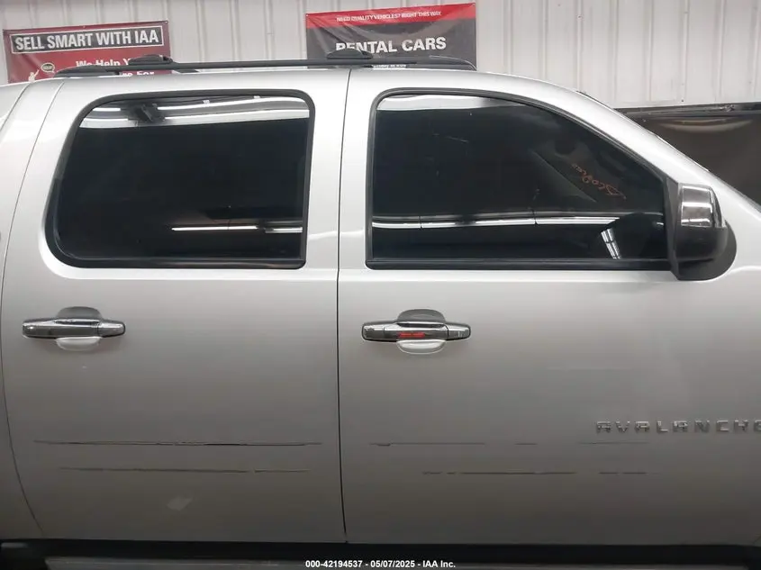 2013 CHEVROLET AVALANCHE LT