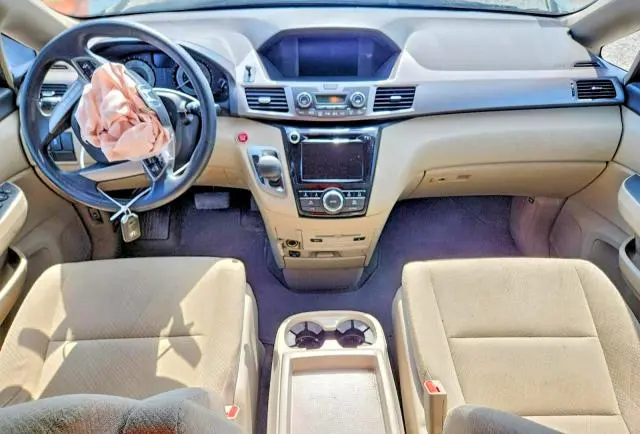 2016 HONDA ODYSSEY SE  