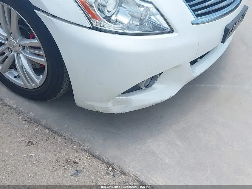 2013 INFINITI G37  