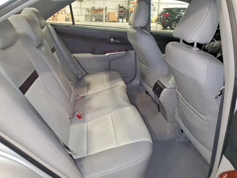 2014 TOYOTA CAMRY XLE V6  