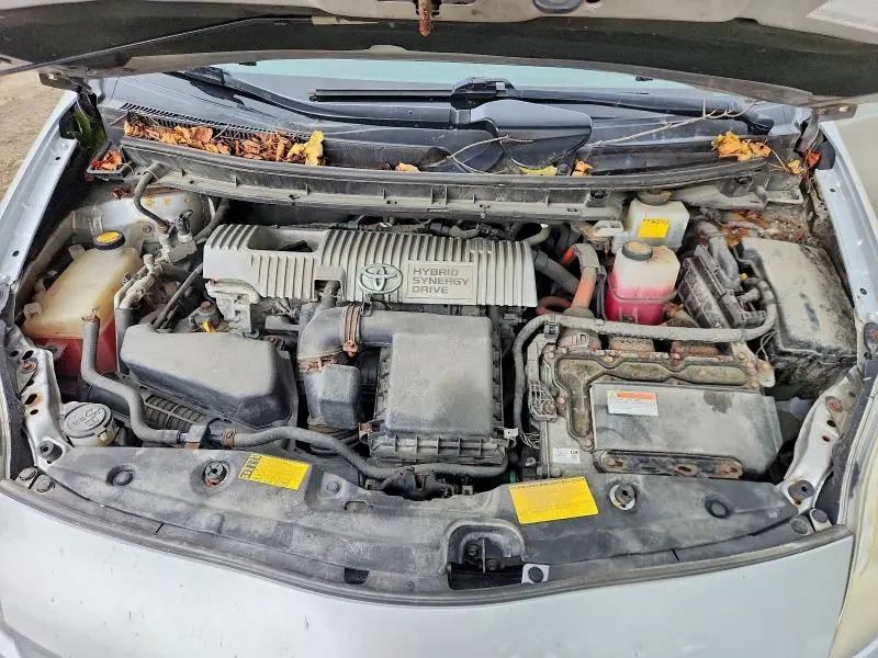 2013 TOYOTA PRIUS TWO  