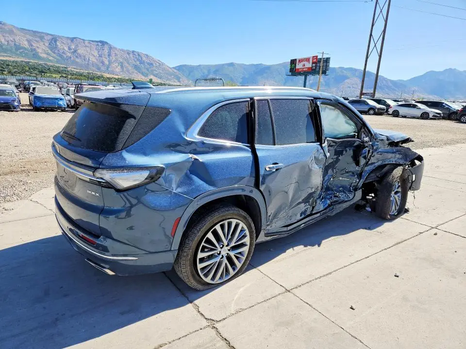 2025 BUICK ENCLAVE AVENIR  