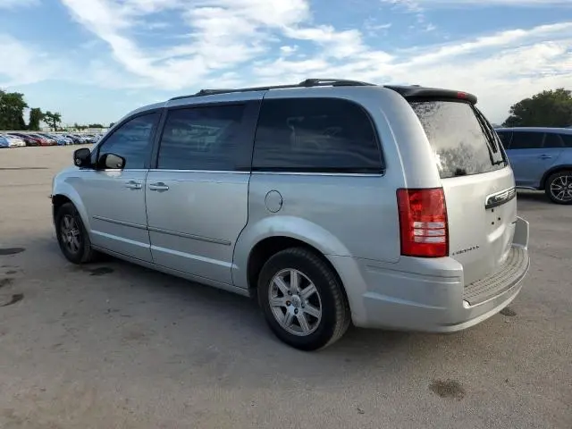 2010 CHRYSLER TOWN & COUNTRY TOURING  