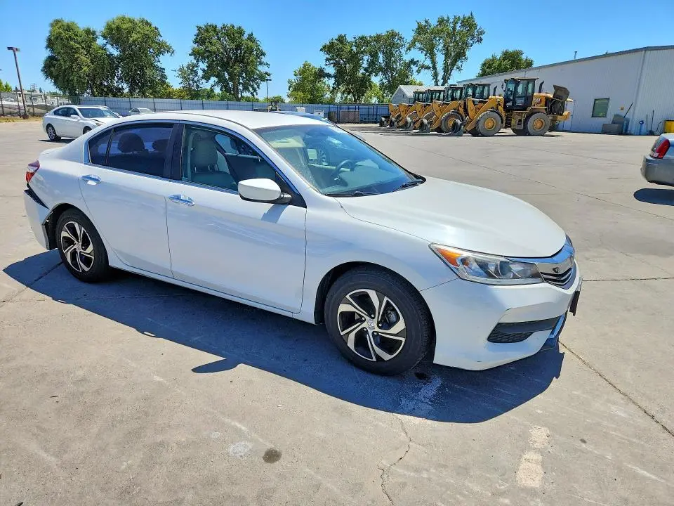2017 HONDA ACCORD LX  
