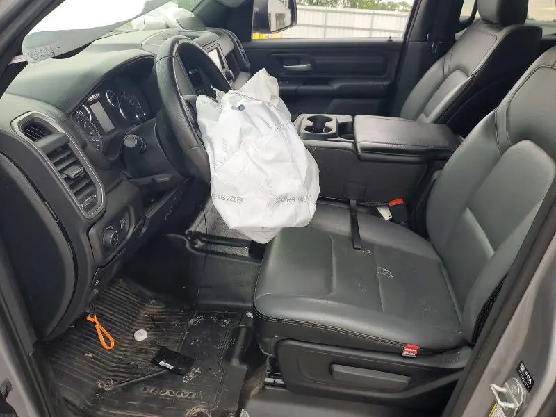 2024 RAM 1500 TRADESMAN  