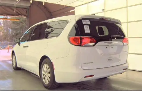 2020 CHRYSLER VOYAGER L  