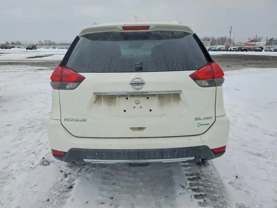 2018 NISSAN ROGUE S  